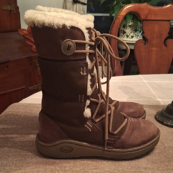 Chaco Belyn Baa Nurl Chocolate Brown Shearling-Lined Winter Boots Size 7.5 - Picture 1 of 10